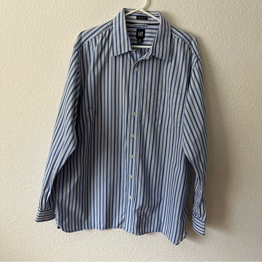 Gap Long sleeves Blue Striped Classic Dress Shirt Men's XL 17-17.5